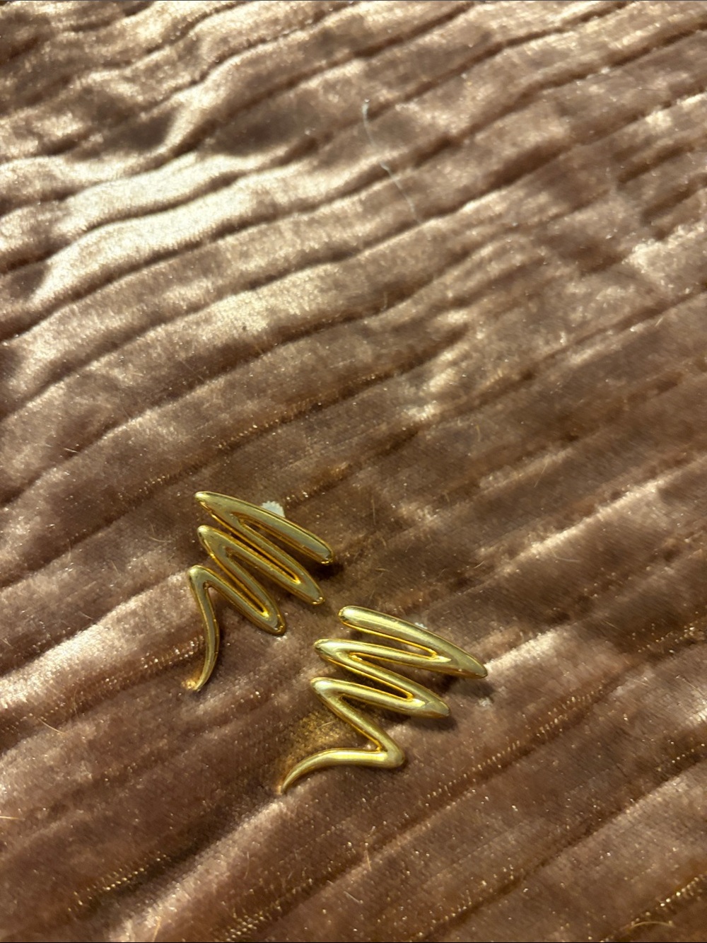 Gold Wave Zigzag Earrings - Women Jewelry